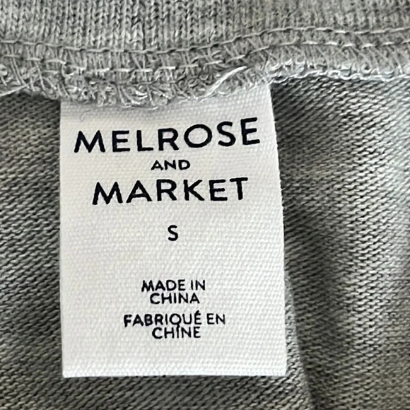 Melrose & Market Choker Neck Exposed Shoulder Top in Grey - Size Small - Picture 5 of 6